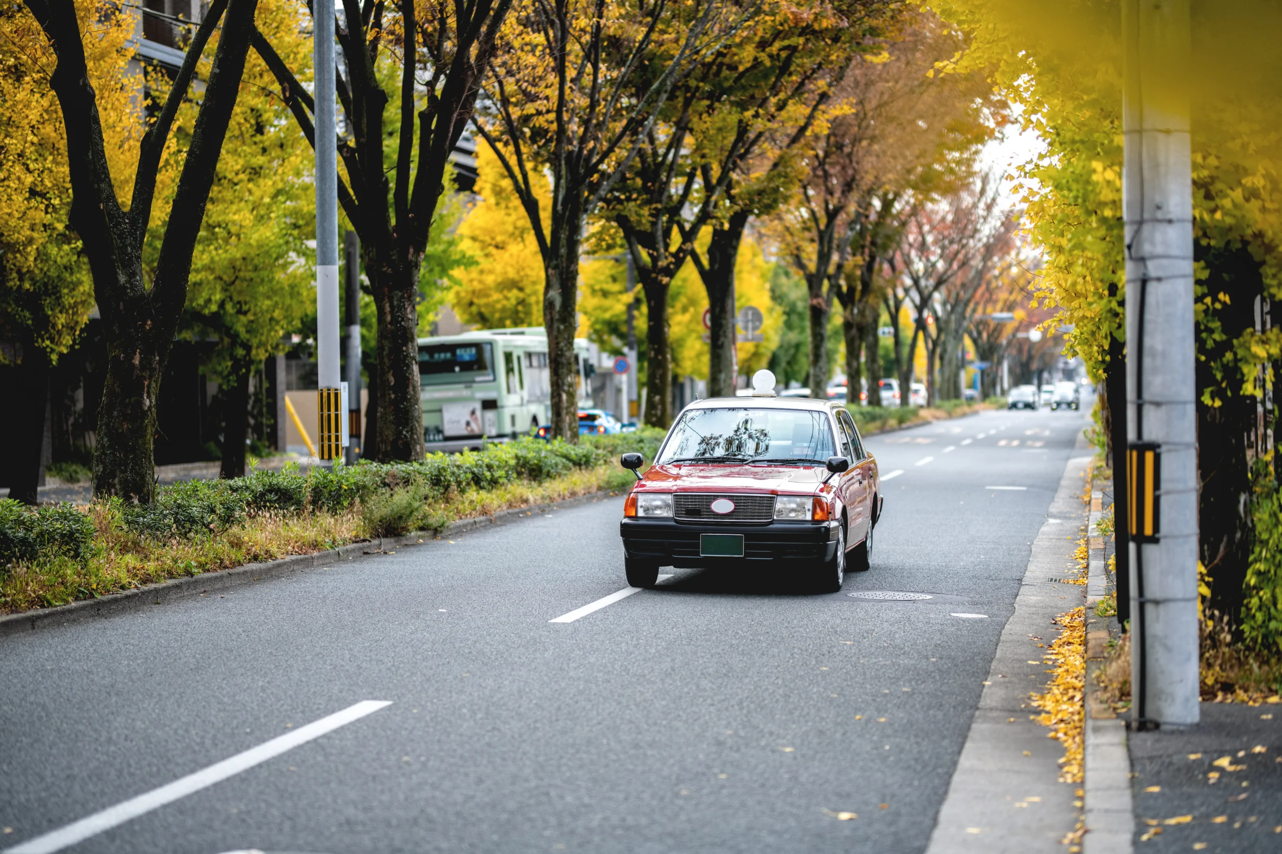 タクシー運転手として働くには