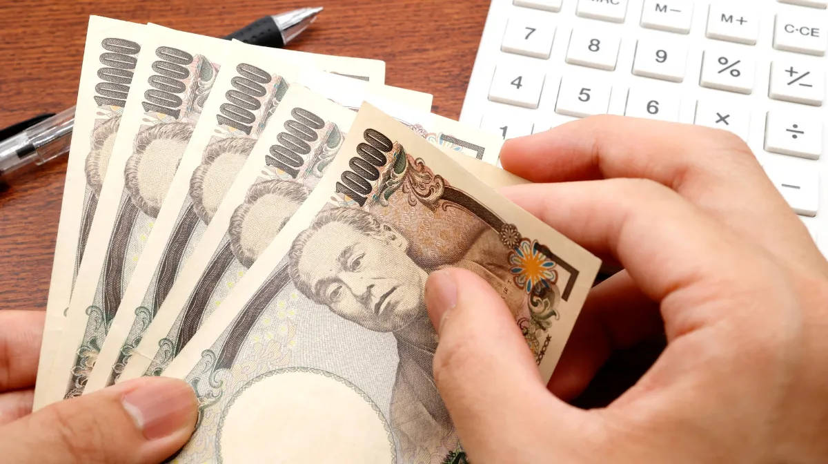 1．オートバックス整備士の給与水準は「民間工場」より高く「ディーラー」に匹敵