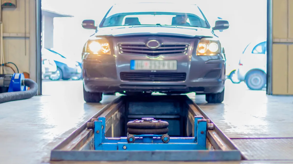 3.【重要】2025年4月の車検制度変更は、整備士の忙しさにどう影響する?