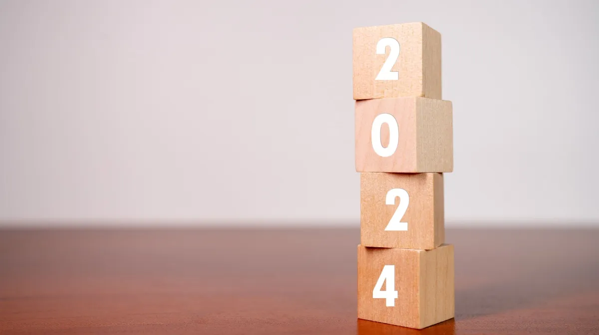 2024年問題は遠州トラックのドライバーの年収にどう影響する？