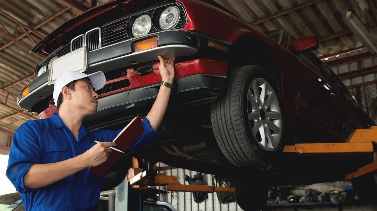 1.自動車整備士の見習いは「未経験・無資格」でもなれる?