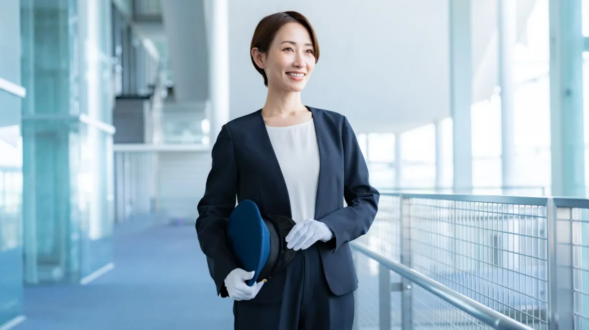 役員運転手を外部委託する2つの契約形態|スポットと専属