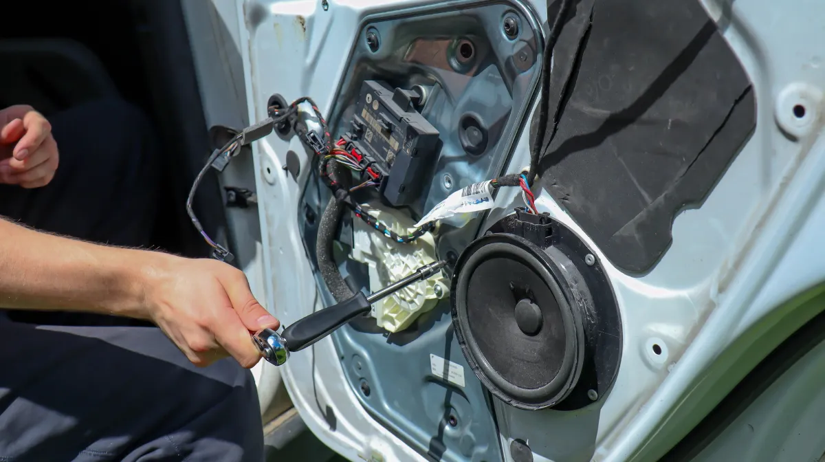 2．注意すべき法律の境界線｜「分解整備」とは？