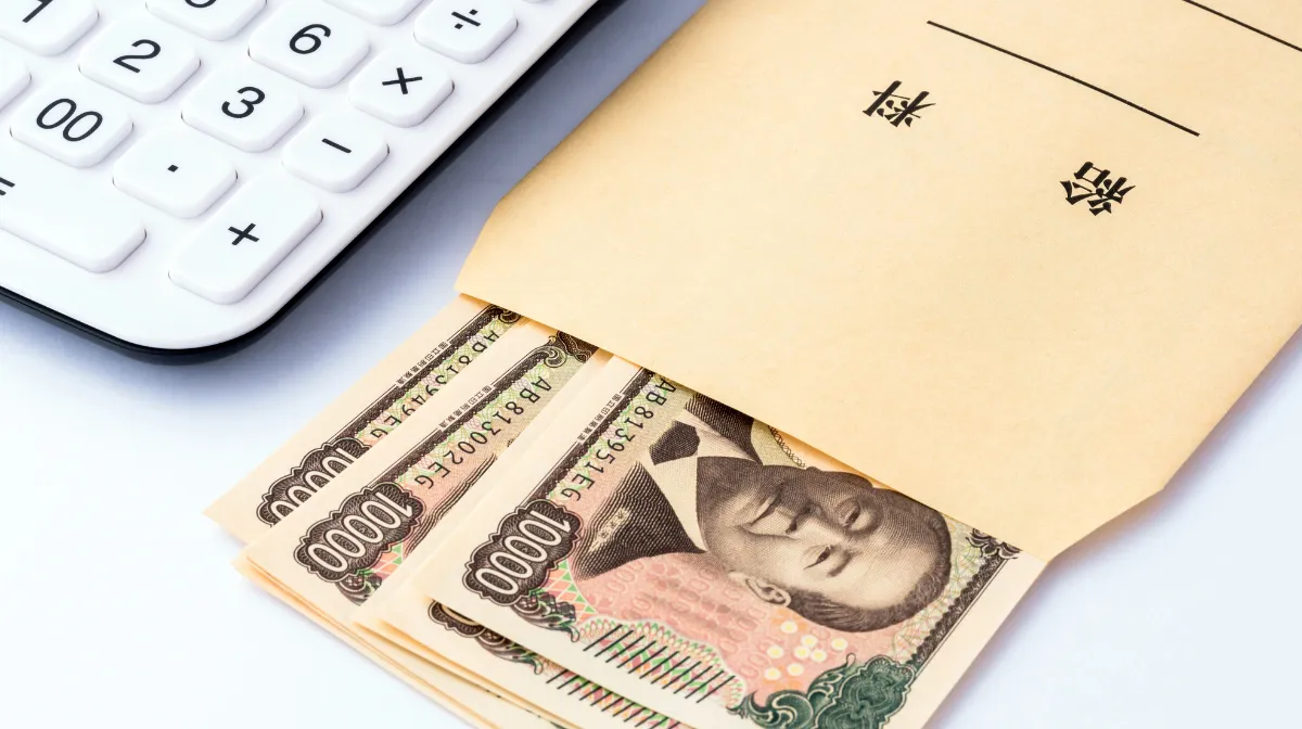 7.2024年問題後の労働環境|年収441万円と働き方の変化