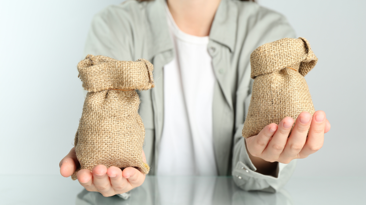 2．大型トラックドライバーとの給料比較