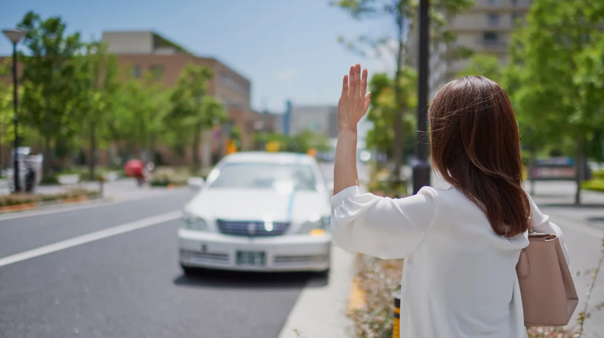 タクシーの回送表示と違法な乗車拒否の違い